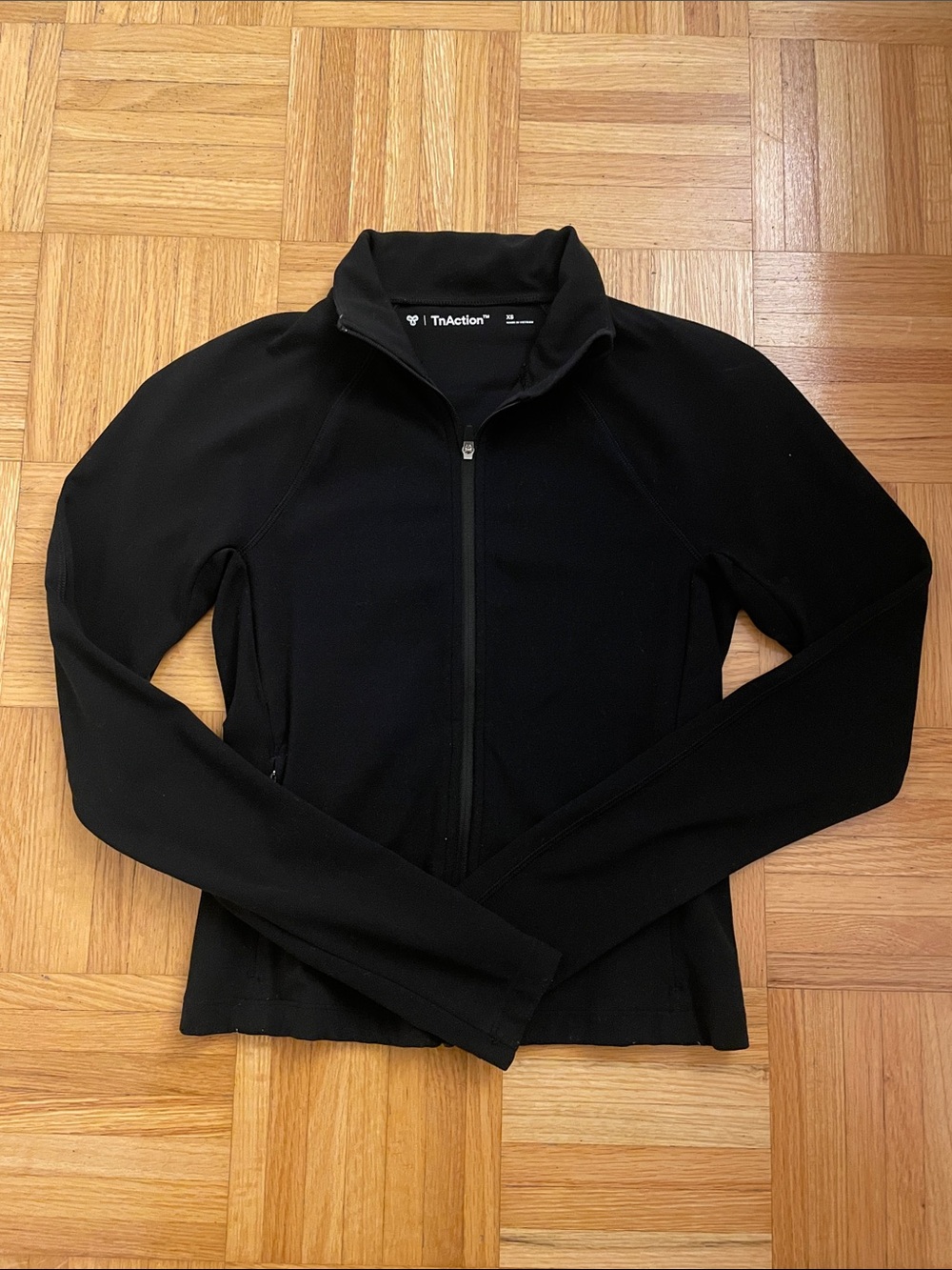 Aritzia TnAction Defined Zip-up - Jet Black
